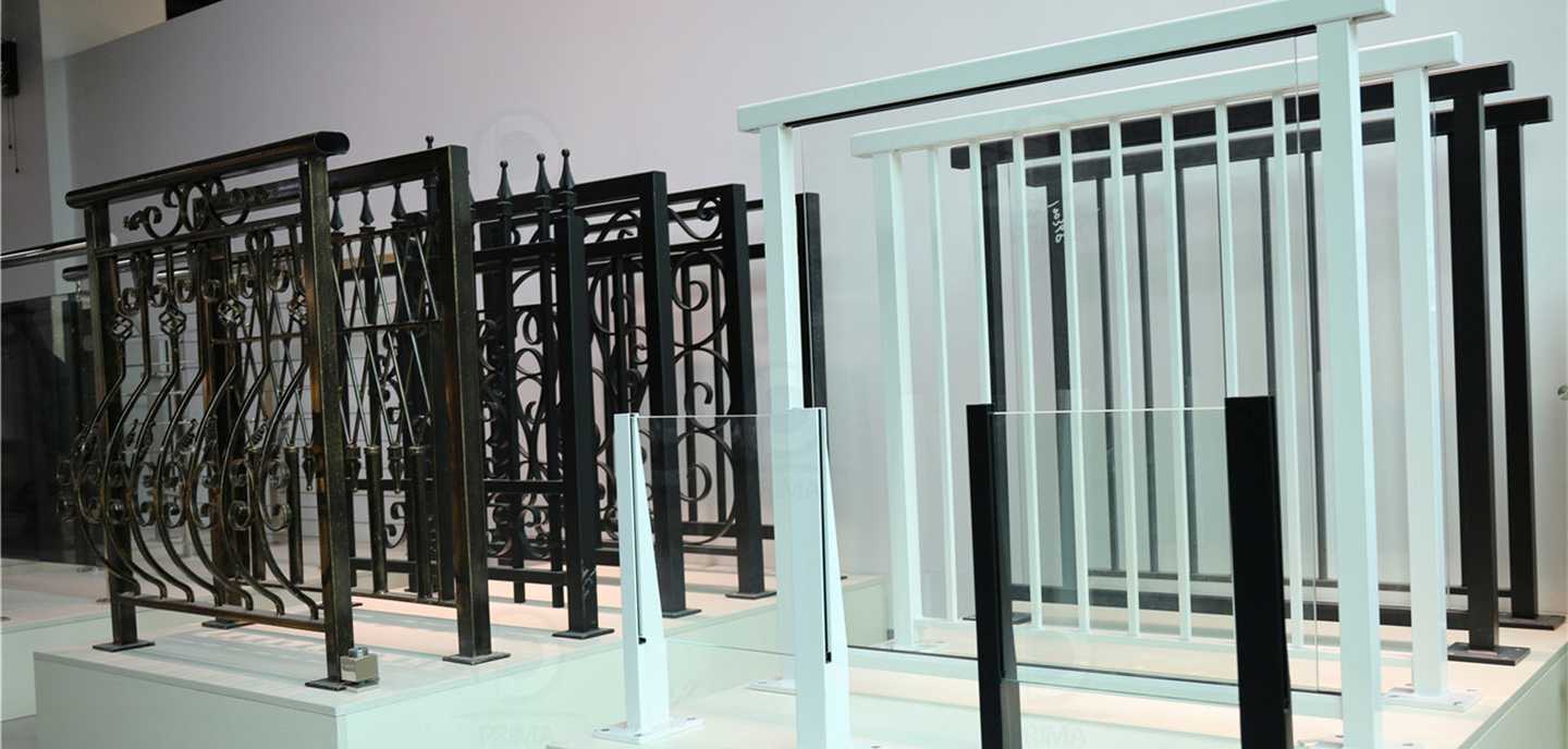 staircase_railing_curtainwall_13