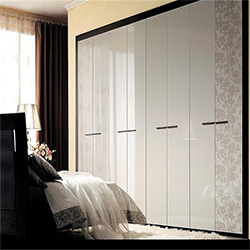 MDF with UV Finish Swing Door Wardrobe