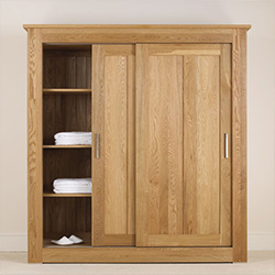 MDF with Veneer Finish Sliding master closet systems