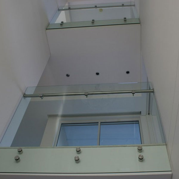 Standoff Glass Railing PRI1130015