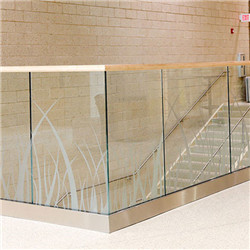 U Channel Glass Deck Railing PRU051