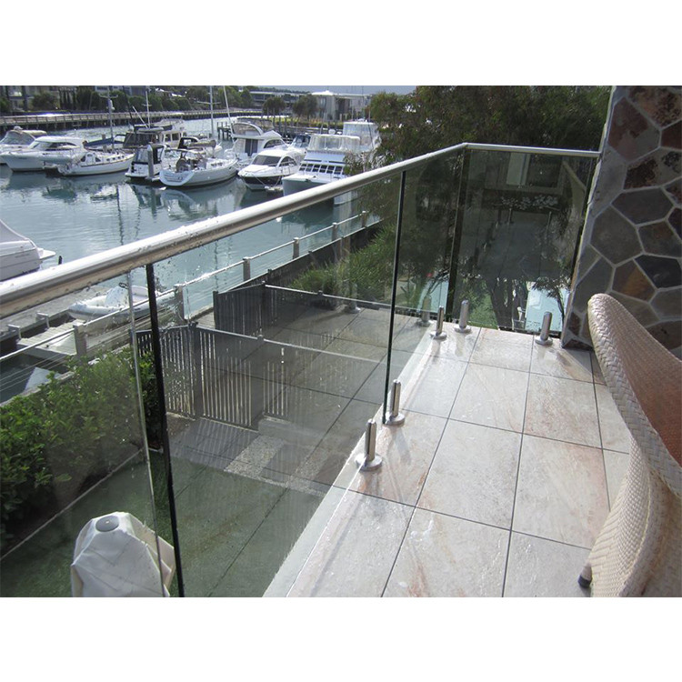 Spigot Glass Railing PRI114079