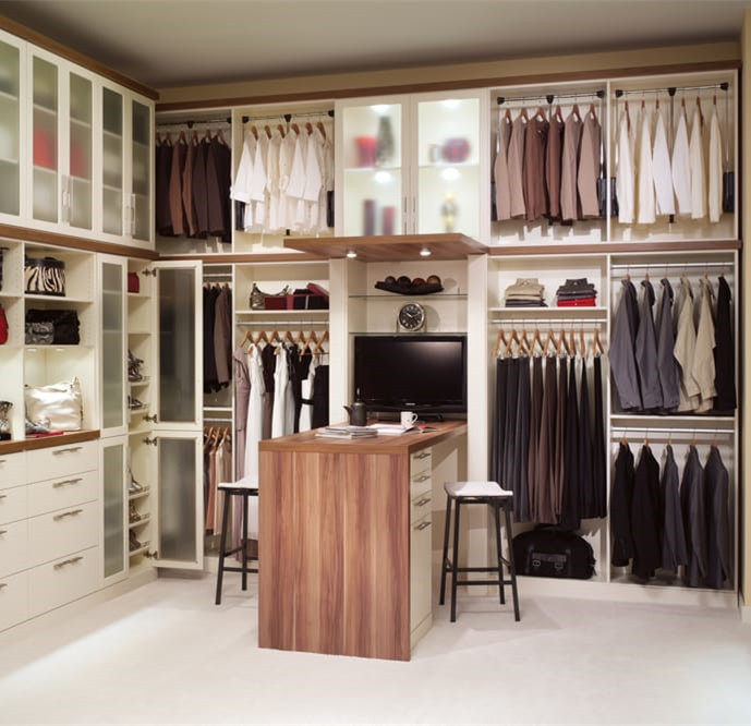 MDF with Melaminie Finish bedroom plans with walk in closet