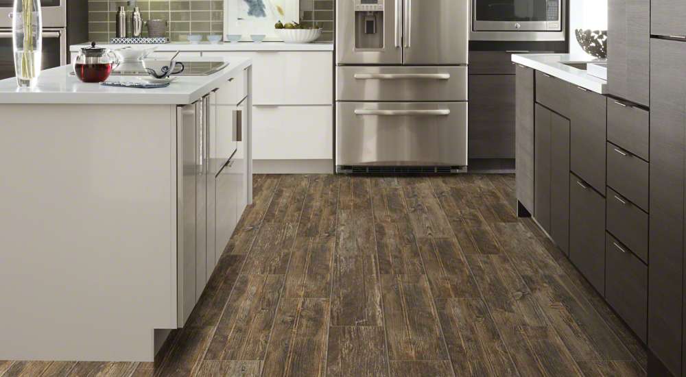 Wood look porcelain floor tile