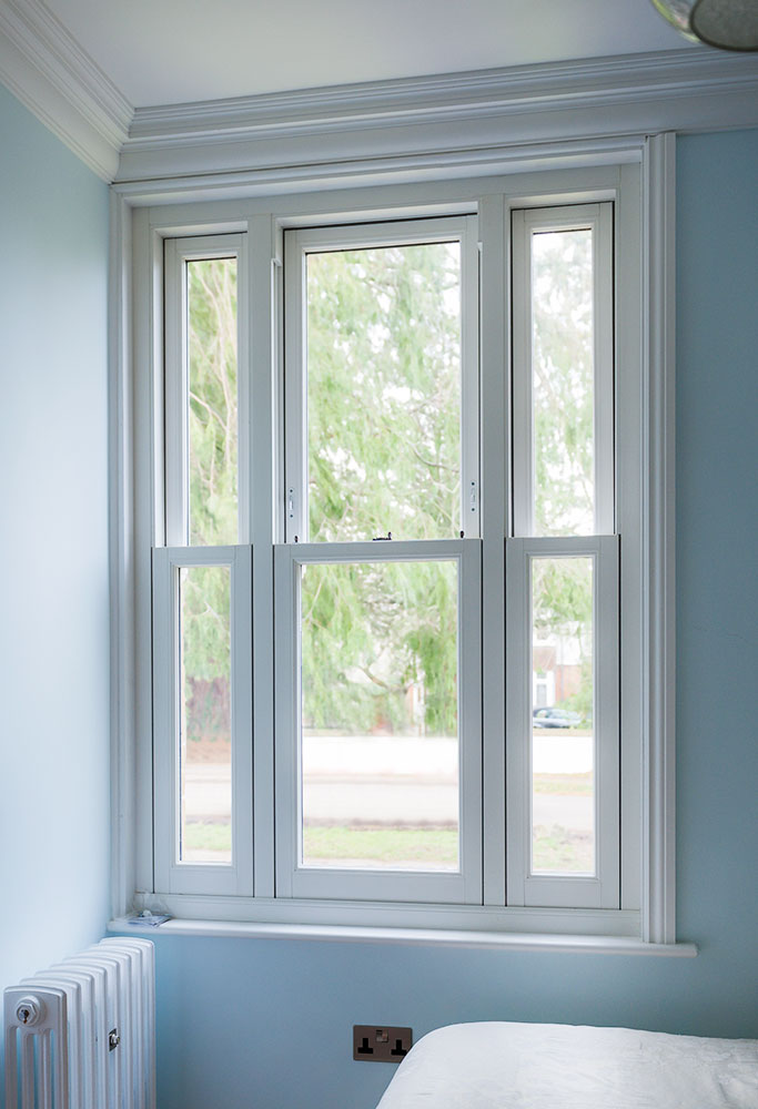 UPVC Hung window PRI 08