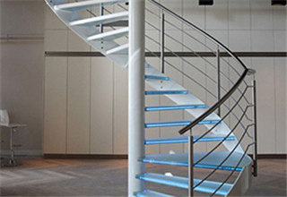 Glass Spiral Staircase PRI02