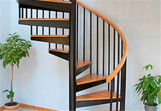 Wood Treads Spiral Staircase PRI03